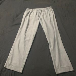 Lululemon joggers Heather Gray size small based on measurements